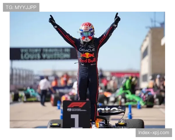 美国站后诺里斯领先维斯塔潘40分 车手总冠军争夺仍存悬念